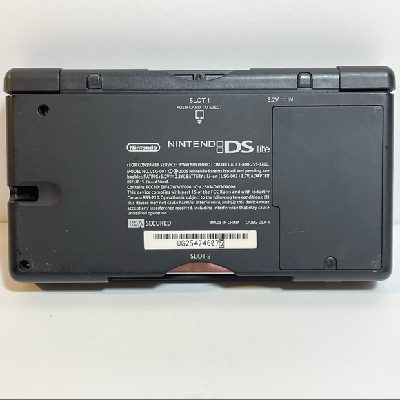 (BUNDLE) Nintendo DS Lite in Blue With 4 Games & Accessories - Picture 11 of 16